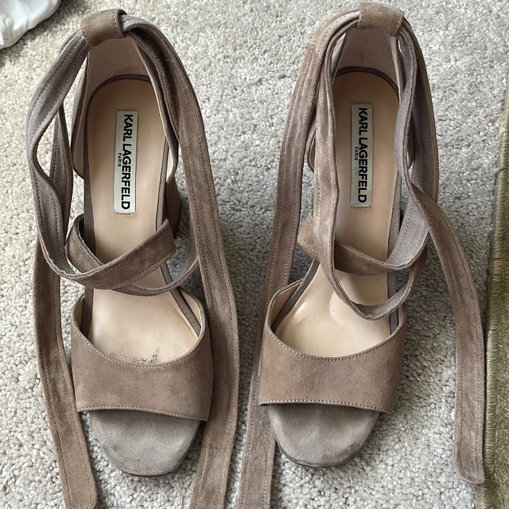 Karl Lagerfeld taupe block heels
